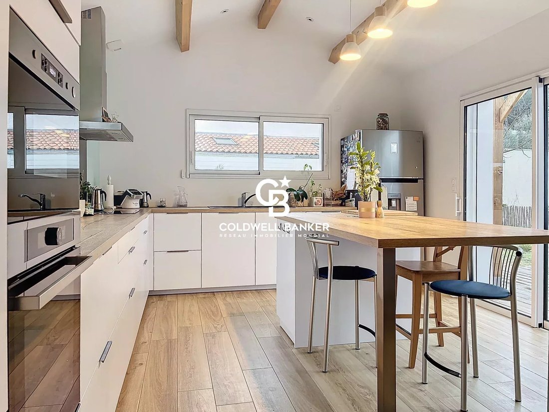 House in La Tranche-sur-Mer, Pays de la Loire, France 2 - 16706884