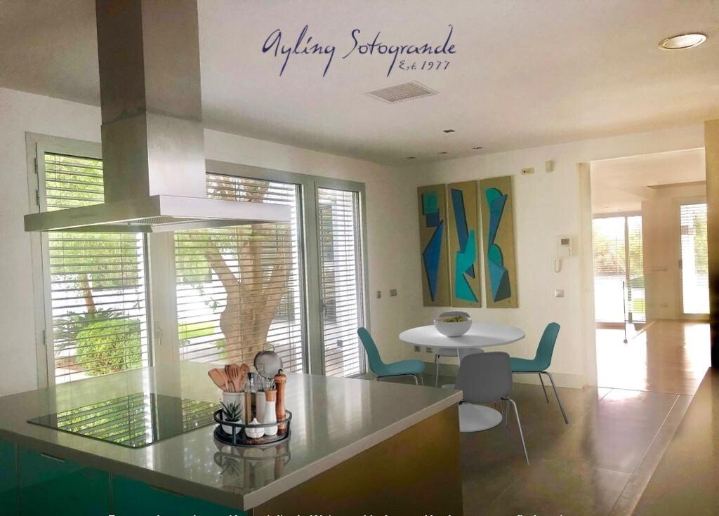 Villa in Sotogrande, San Roque, Andalusia 5 - 17443950