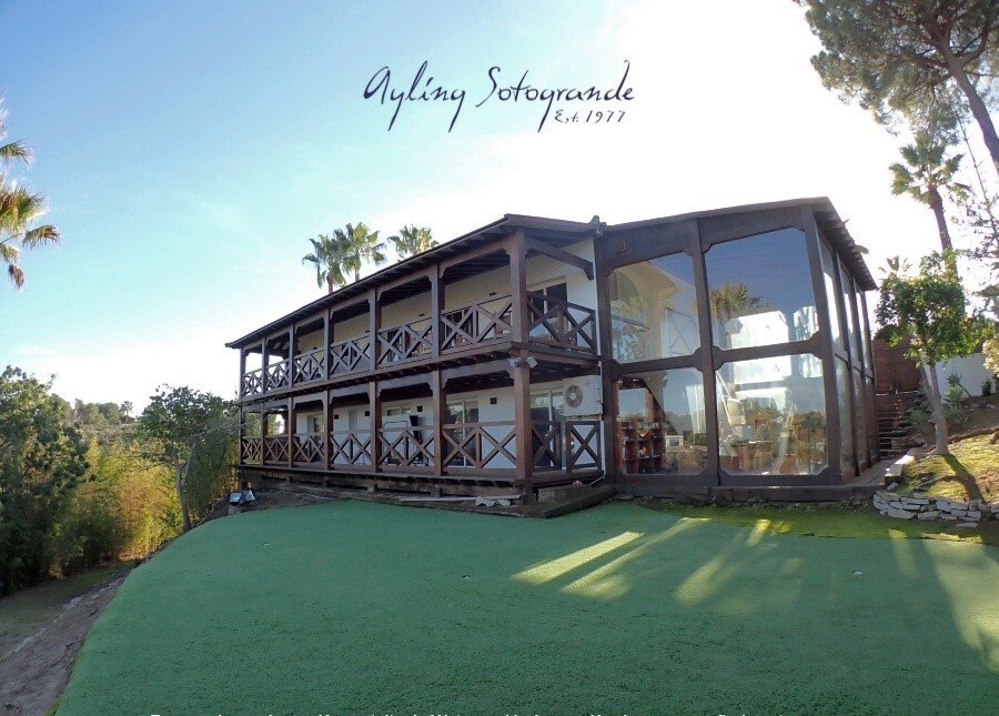 Villa in Sotogrande, San Roque, Andalusia 1 - 17443736