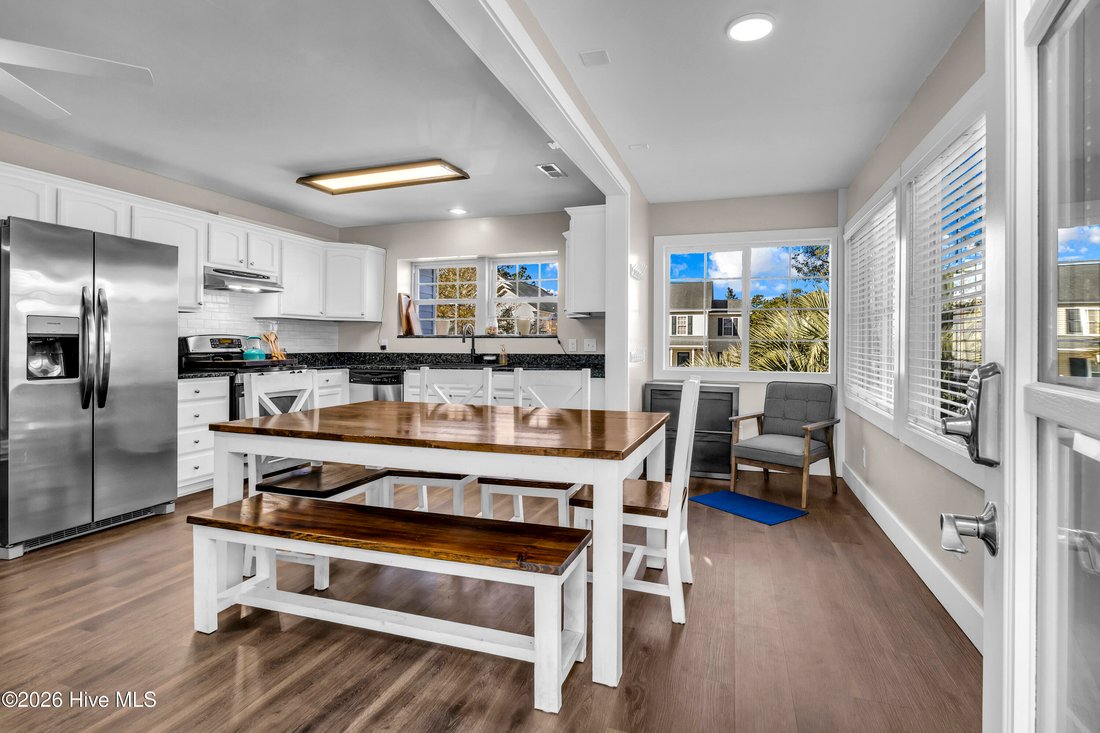 House in Oak Island, North Carolina, United States 2 - 17442598