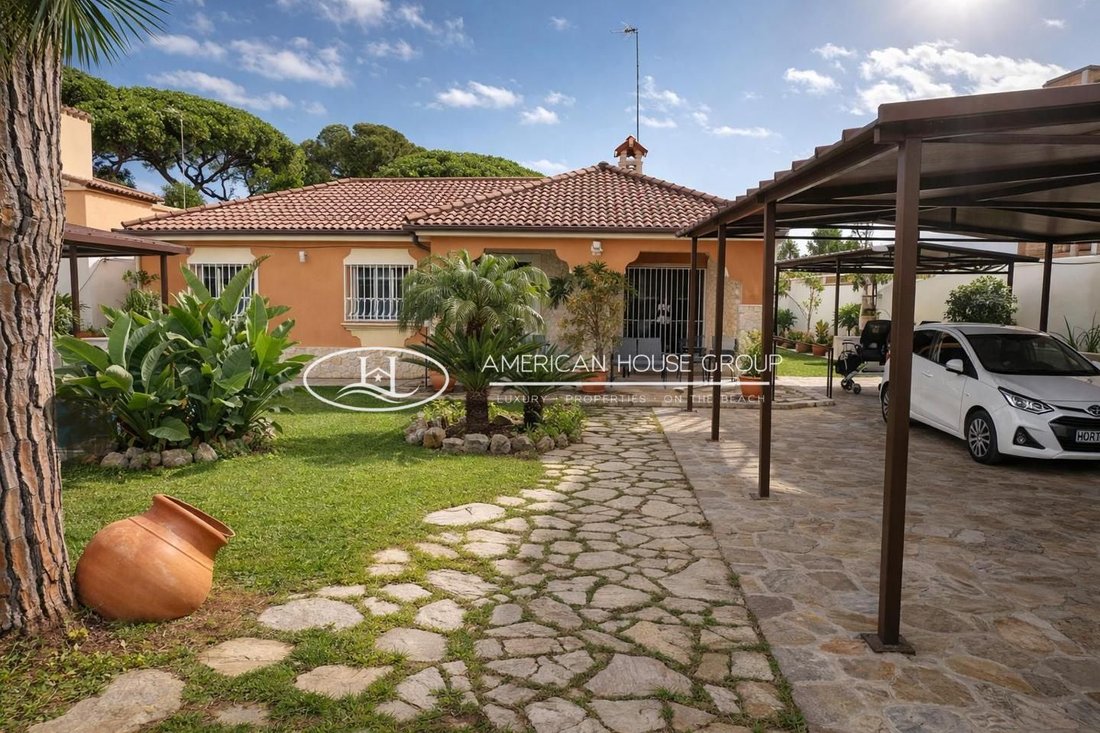 Chalet in Chiclana de la Frontera, Andalusia, Spain 2 - 17444434