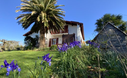 House in Halsou, Nouvelle-Aquitaine, France 1