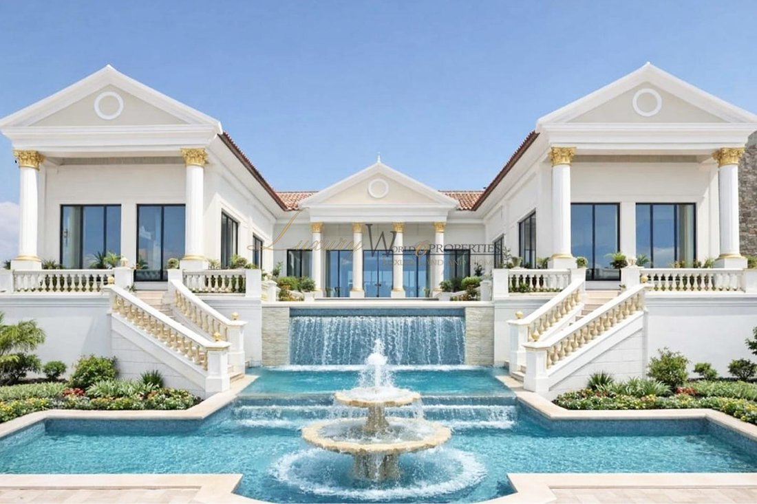 Villa in Costa Adeje, Adeje, Canary Islands 1 - 17444080