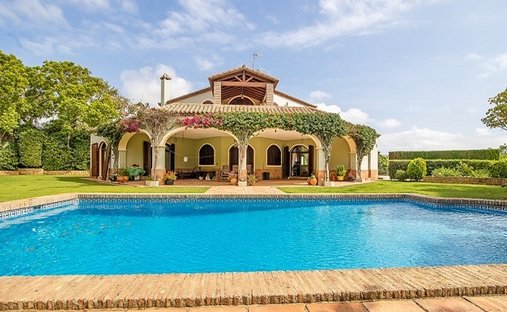 Villa in Sotogrande, San Roque, Andalusien 1