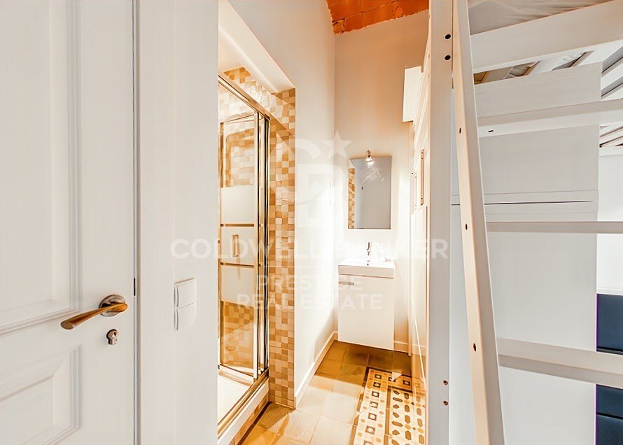 Apartment in Eixample, Barcelona, Spain 4 - 17444997