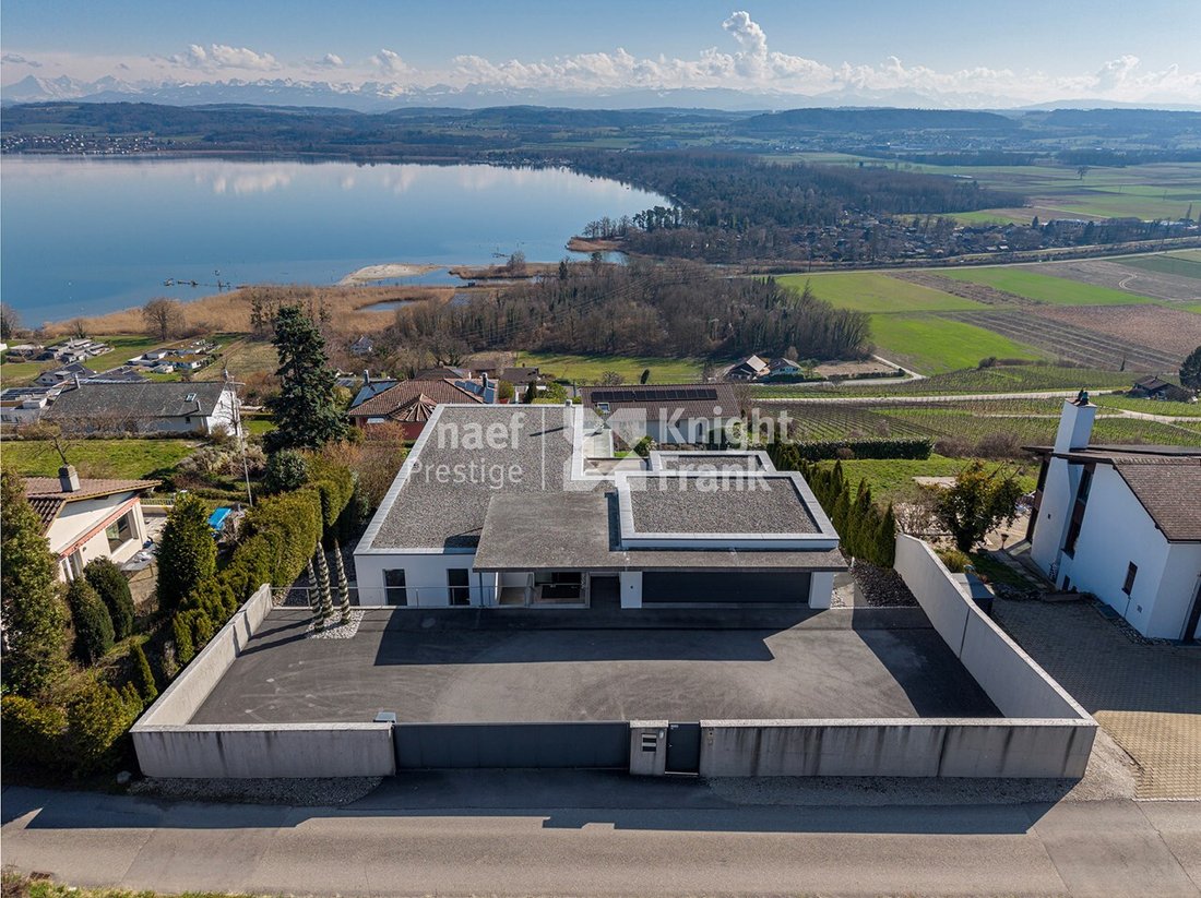 Apartment in Vully-les-Lacs, Vaud, Switzerland 3 - 17442675