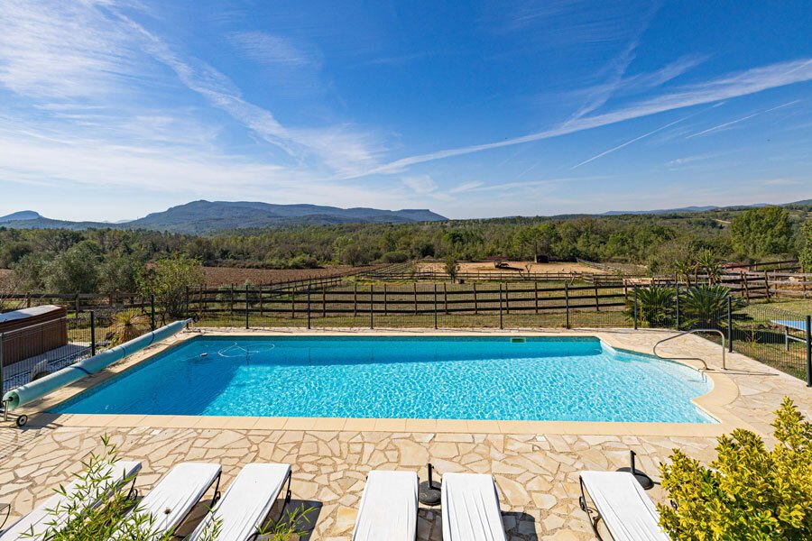 House in Fayence, Provence-Alpes-Côte d'Azur, France 2 - 17446829