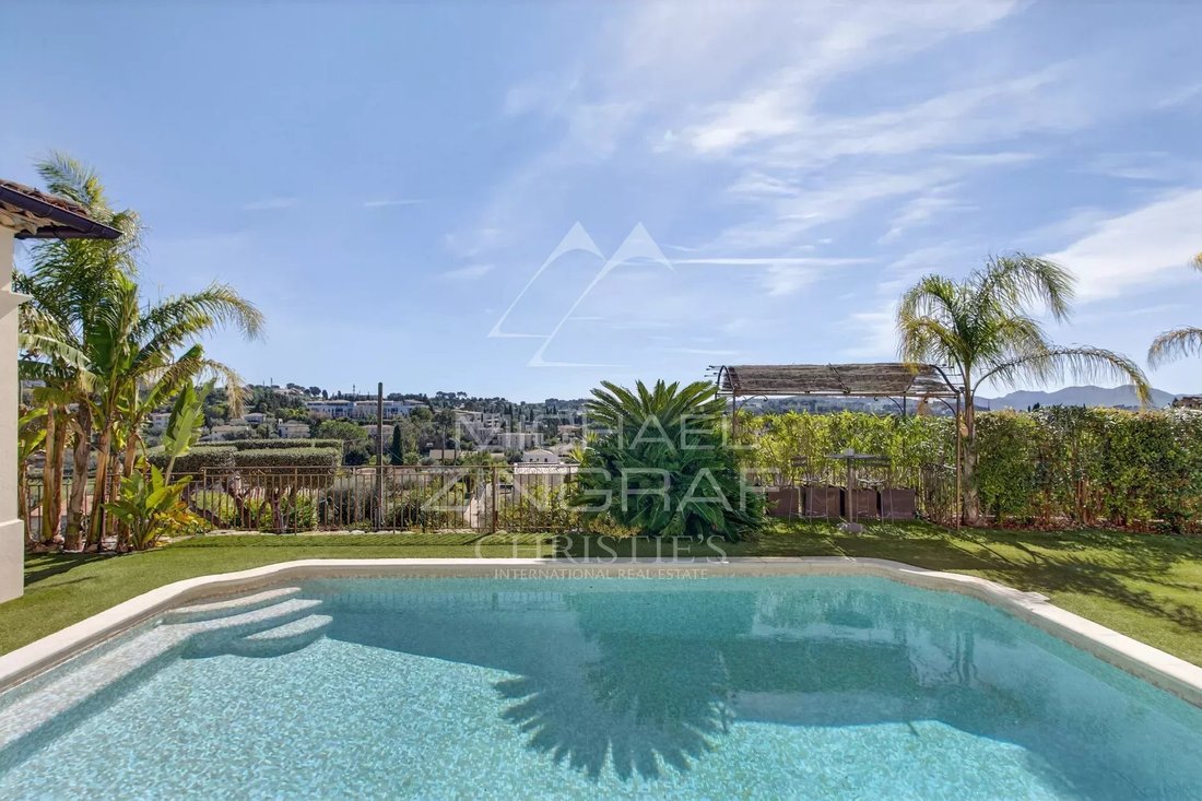 Villa in Mougins, Provence-Alpes-Côte d'Azur, France 5 - 17444776
