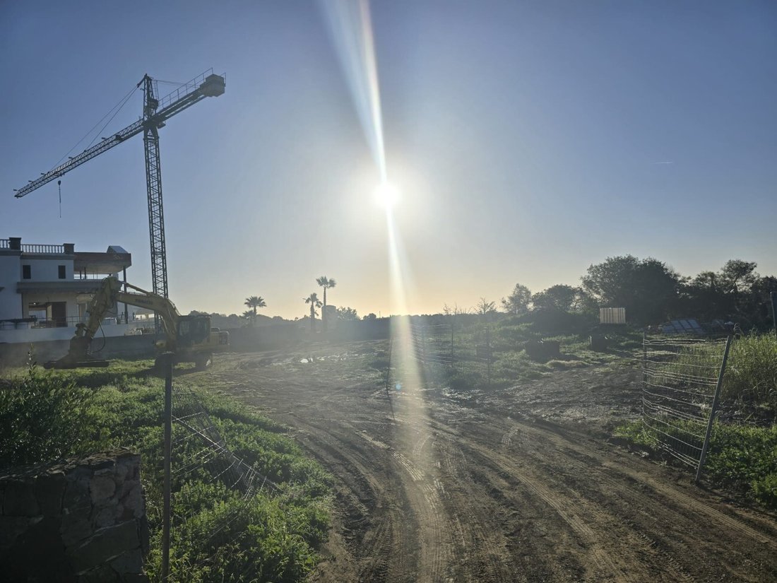 Land in Sotogrande, San Roque, Andalusia 2 - 17443818