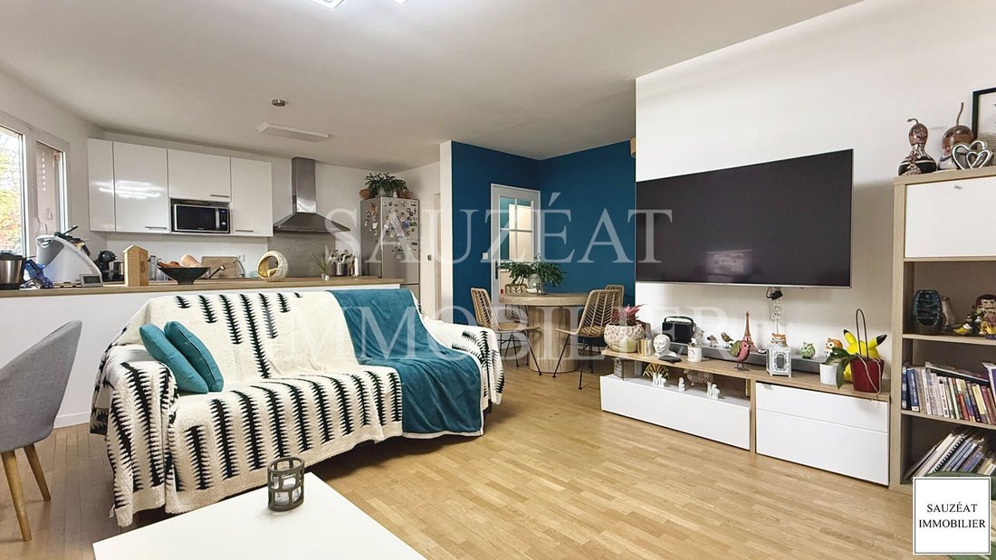 Apartment in Espaces Jeunes, Issy-les-Moulineaux, France 1 - 17446893