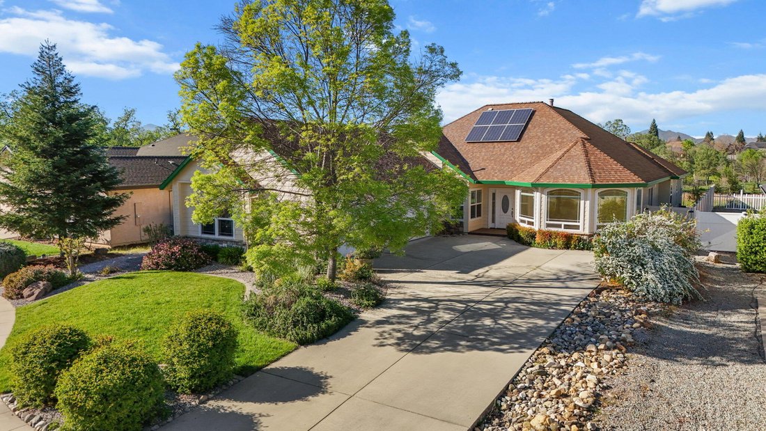 House in Redding, California, United States 4 - 17445789