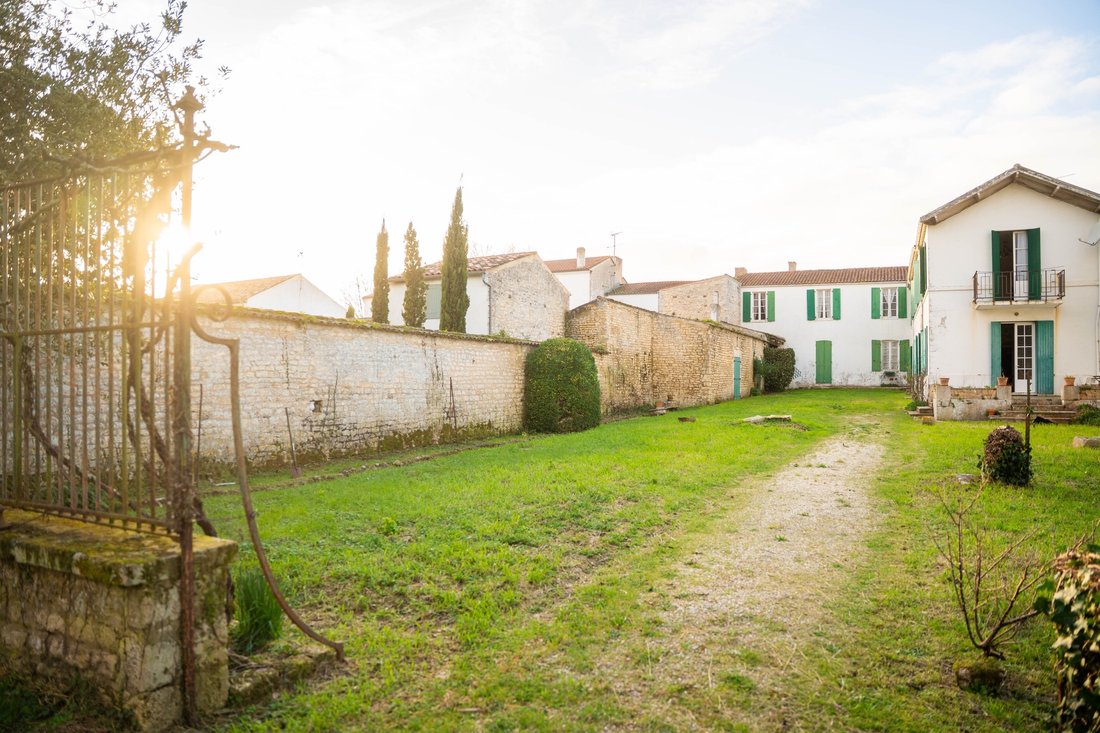 House in Saint-Pierre-d'Oléron, Nouvelle-Aquitaine, France 2 - 17447258