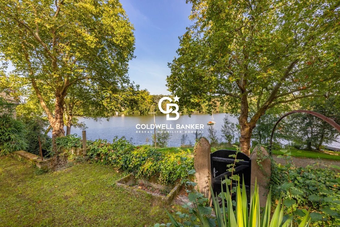 Estate in Suce-sur-Erdre, Pays de la Loire, France 2 - 17442314