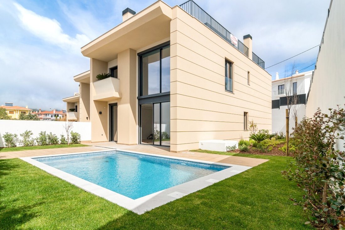 Villa in Cascais e Estoril, Lisbon, Portugal 1 - 14974825