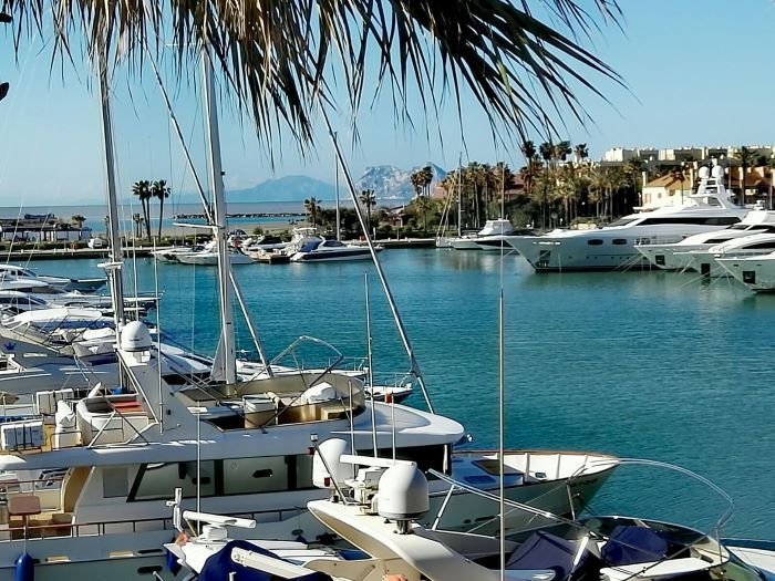Apartment in Sotogrande, San Roque, Andalusia 1 - 17443248