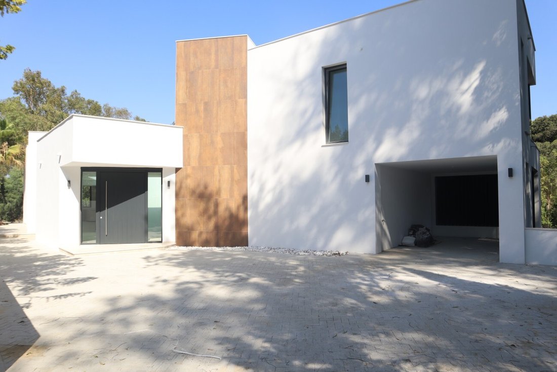 Villa in Sotogrande, San Roque, Andalusia 3 - 17443400