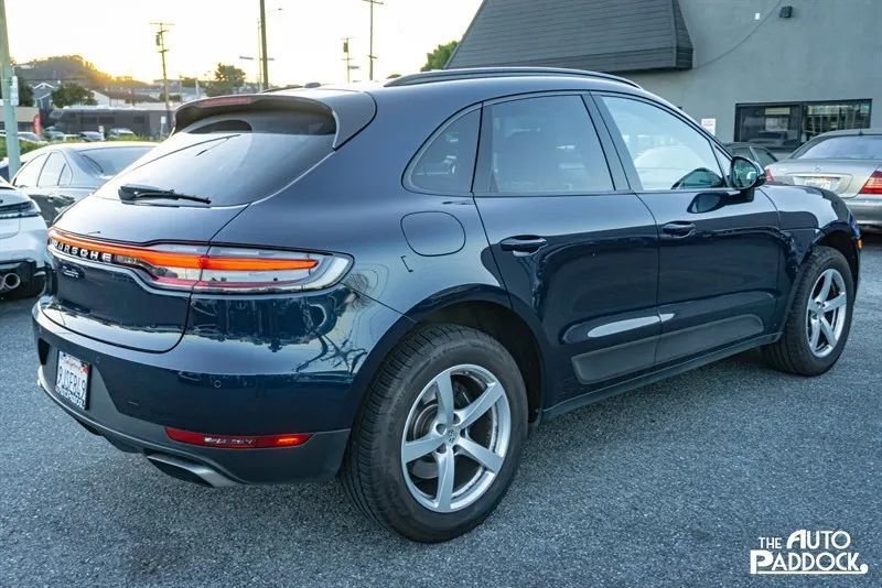 Suv in San Bruno, CA, United States 5 - 17445309