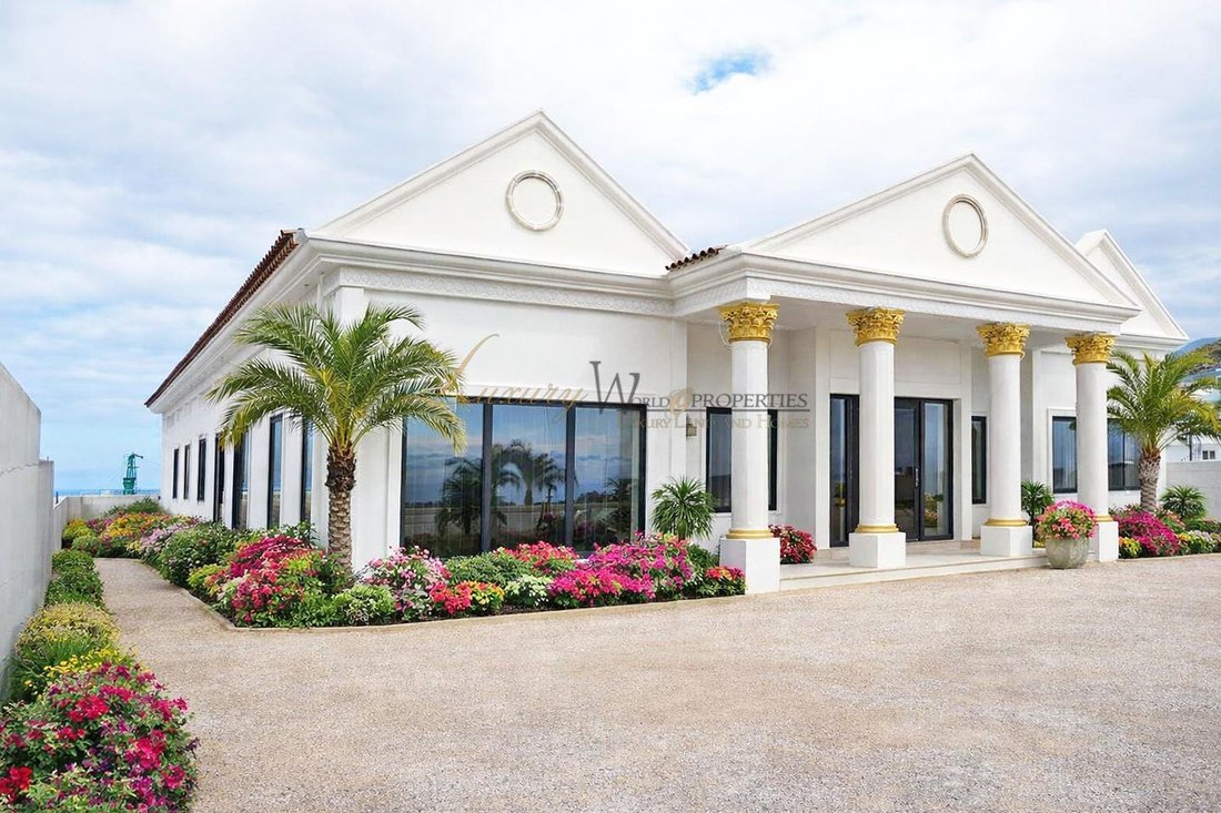 Villa in Costa Adeje, Adeje, Canary Islands 4 - 17444080