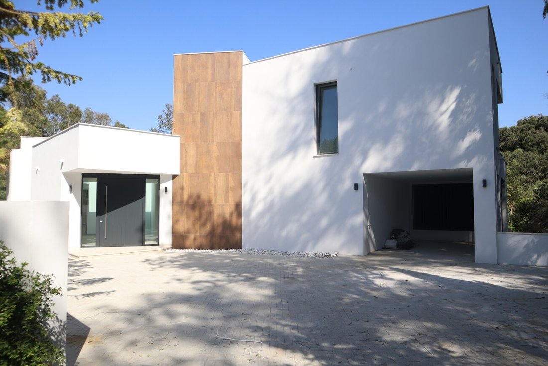 Villa in Sotogrande, San Roque, Andalusia 2 - 17443400