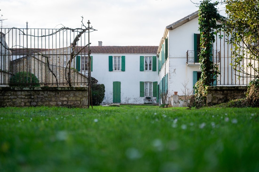 House in Saint-Pierre-d'Oléron, Nouvelle-Aquitaine, France 1 - 17447258