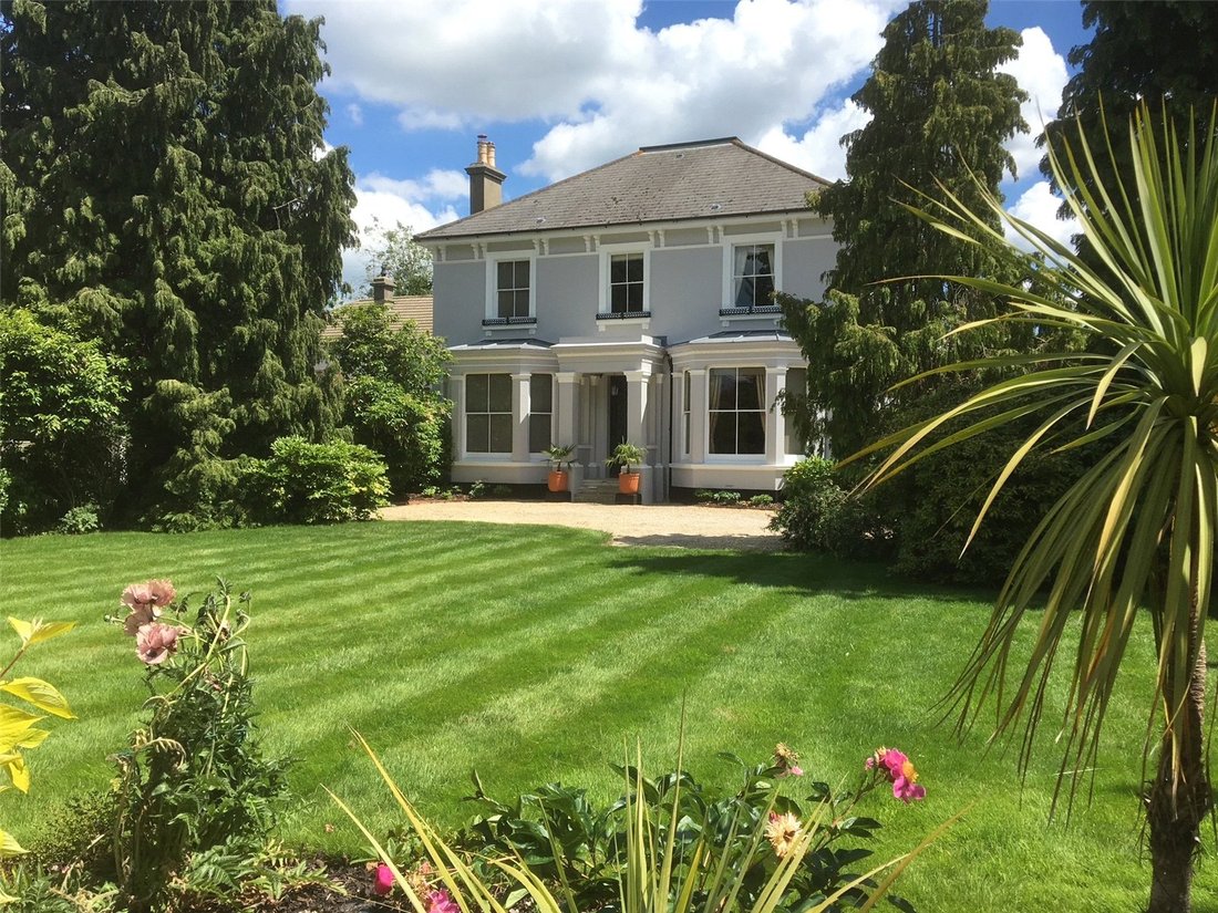 House in Burgess Hill, England 1 - 16563191