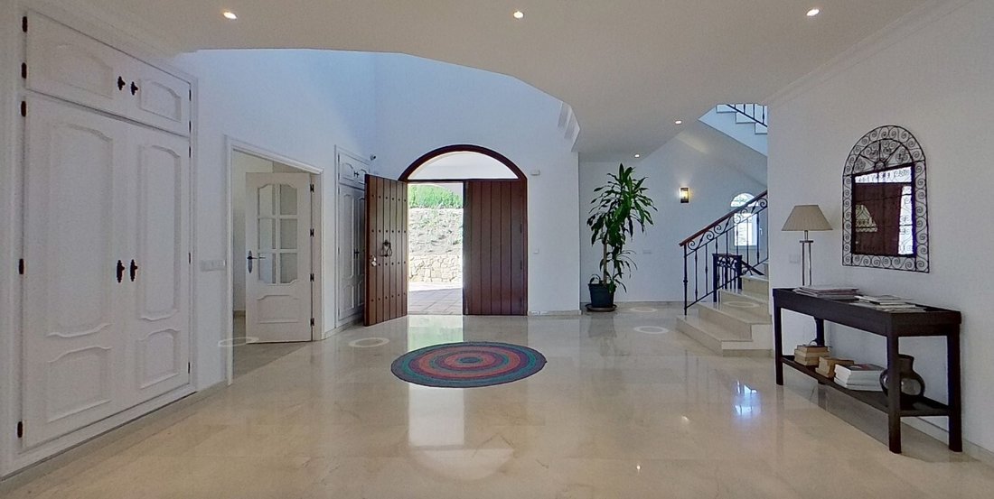 Villa in Sotogrande, San Roque, Andalusia 5 - 17442809