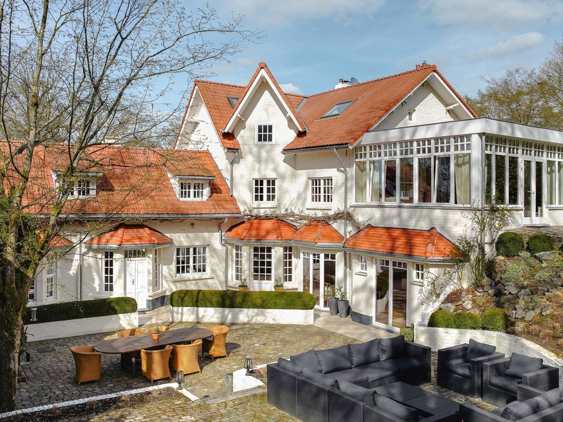 Casa en Lasne, Región Valona, Bélgica 1 - 17447684