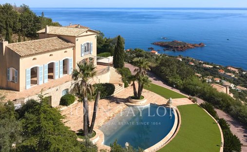 Haus in Saint-Raphaël, Provence-Alpes-Côte d'Azur, Frankreich 1