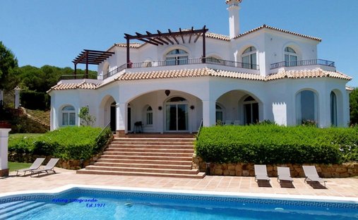 Villa in Sotogrande, San Roque, Andalusia 1