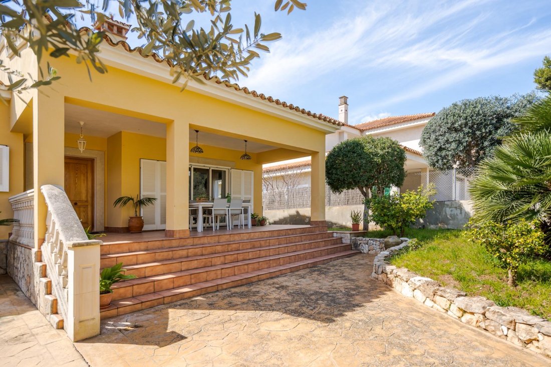 Villa in Santa Ponsa, Balearic Islands, Spain 1 - 17447033