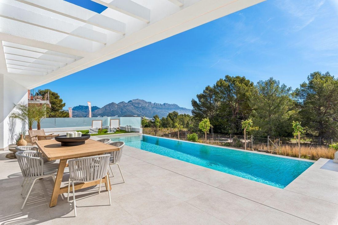 Chalet in Polop, Valencian Community, Spain 2 - 17443299