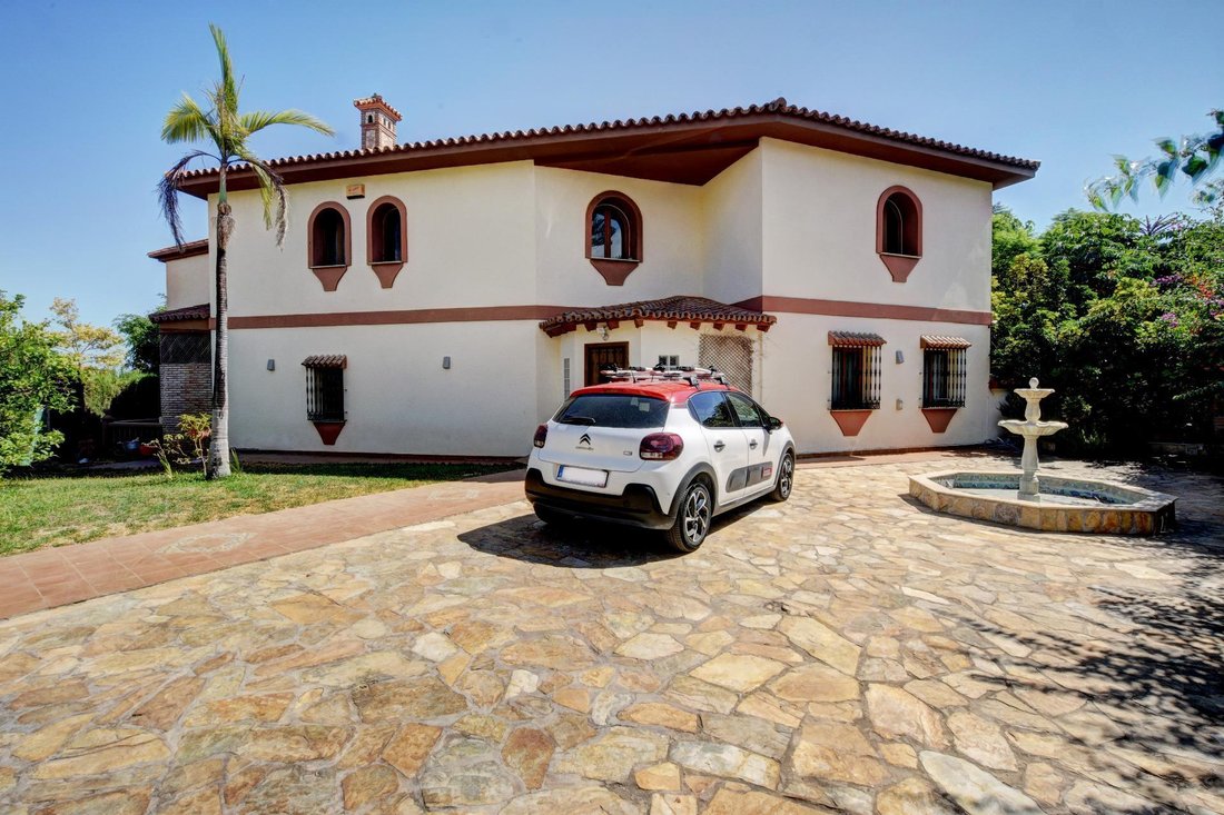 Villa in Arroyo de la Miel, Benalmadena, Andalusia 3 - 17443451