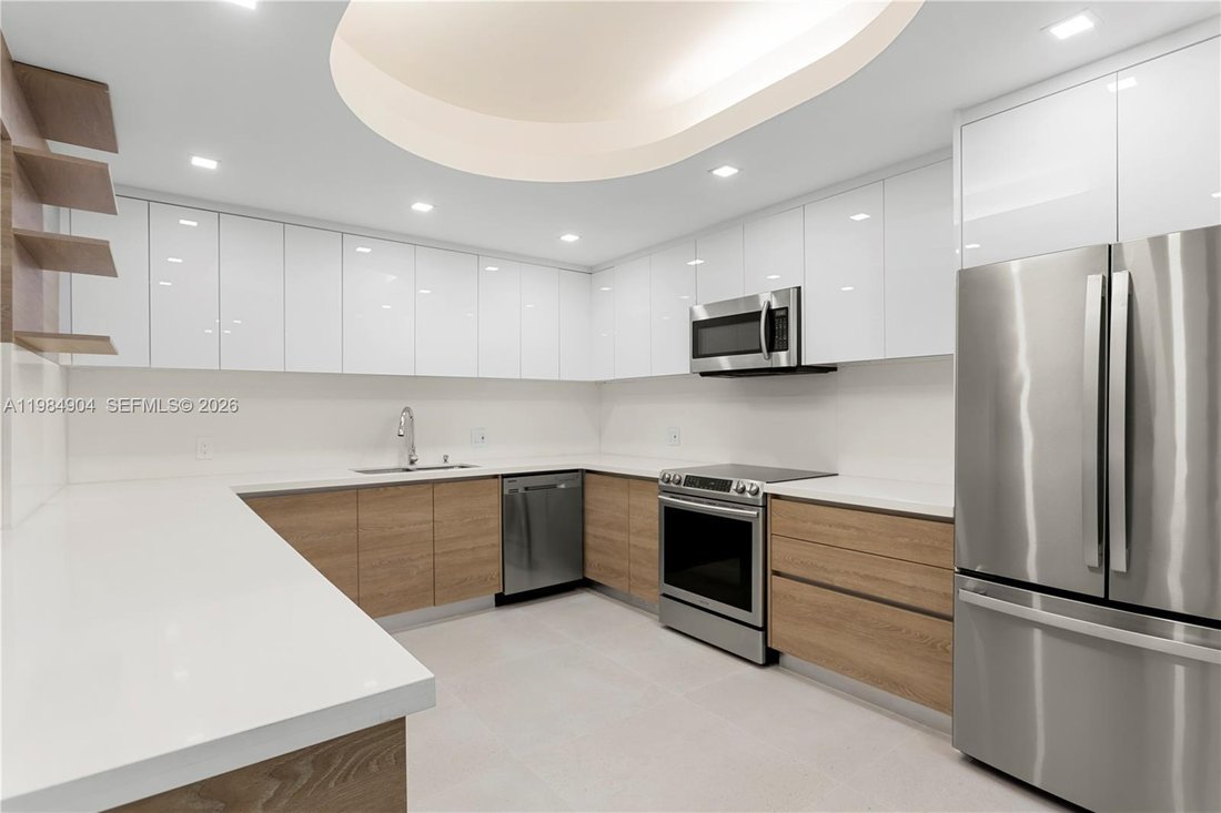 Condo in Miami, Florida, United States 3 - 17444737