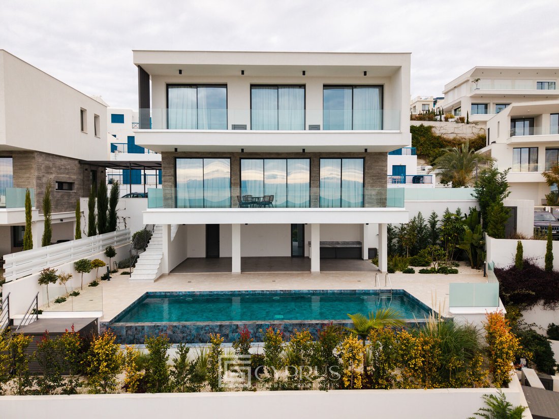 Villa in Chloraka, Paphos, Cyprus 2 - 17446161