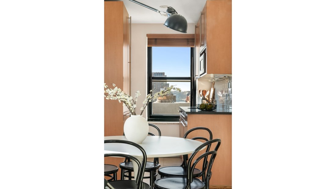Co Op in New York, New York, United States 5 - 17444763