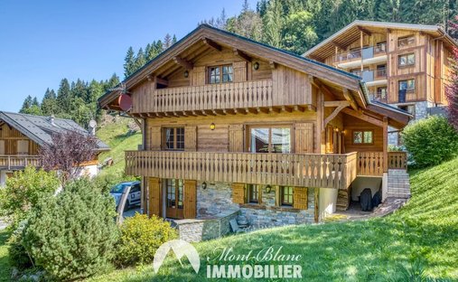 Villa in Les Contamines-Montjoie, Auvergne-Rhône-Alpes, France 1