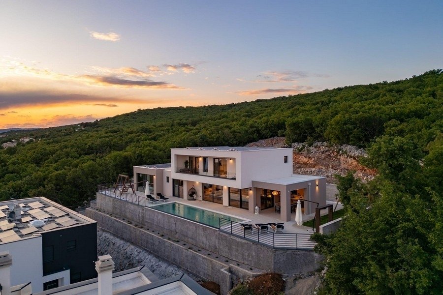 Villa in Grad Rijeka, Primorje-Gorski Kotar County, Croatia 1 - 17443680