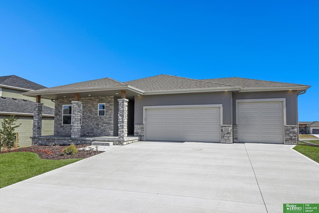 House in Bennington, Nebraska, United States 3 - 17443834