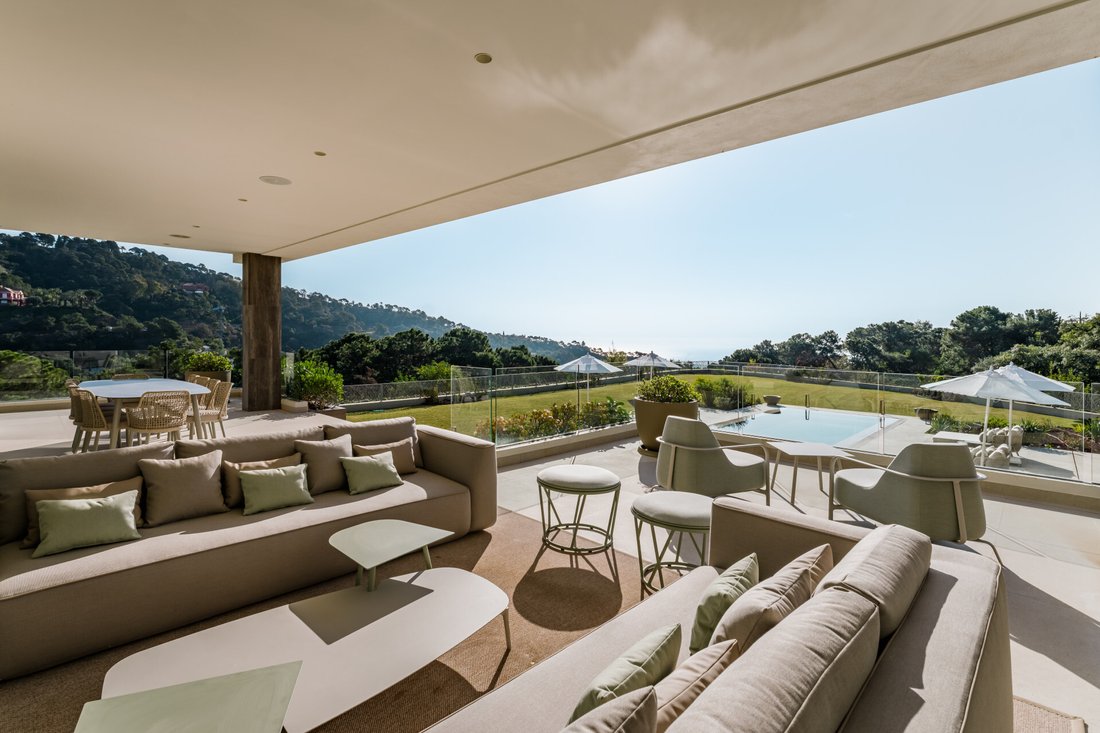 Villa in La Zagaleta, Benahavis, Andalusia 2 - 17443659