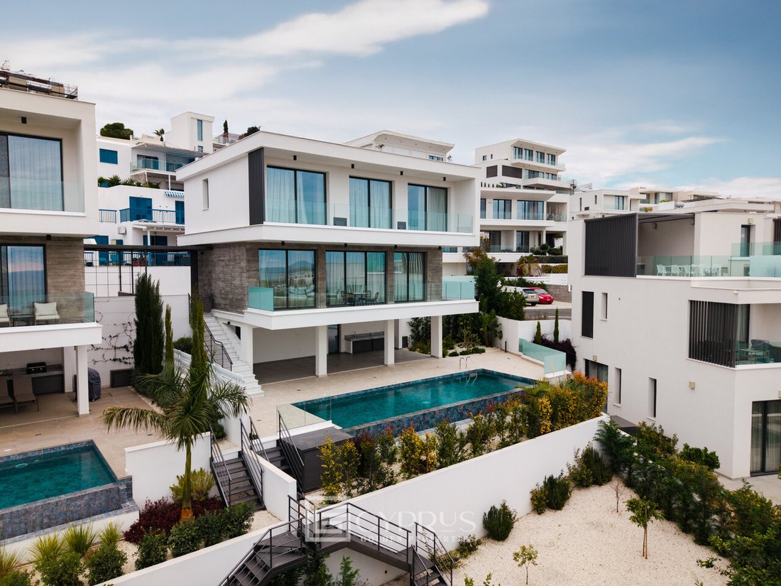 Villa in Chloraka, Paphos, Cyprus 1 - 17446161