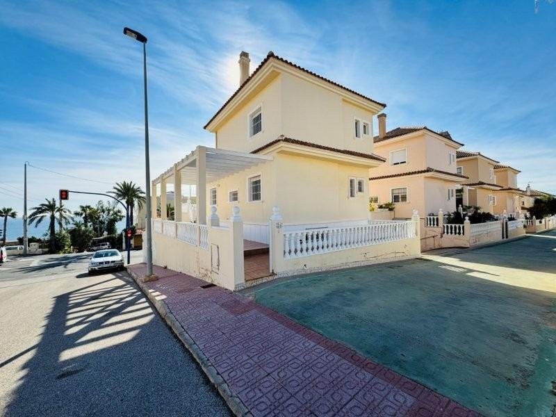 Chalet in Torrevieja, Valencian Community, Spain 4 - 17442550