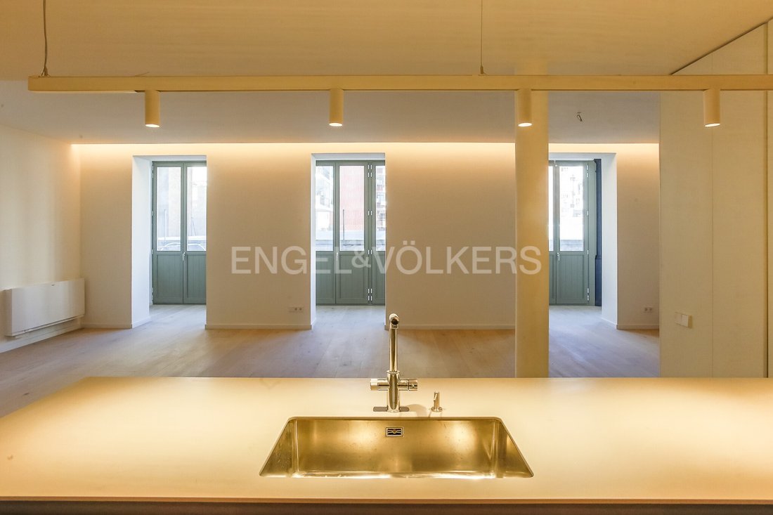 Apartment in Eixample, Barcelona, Spain 3 - 17447160