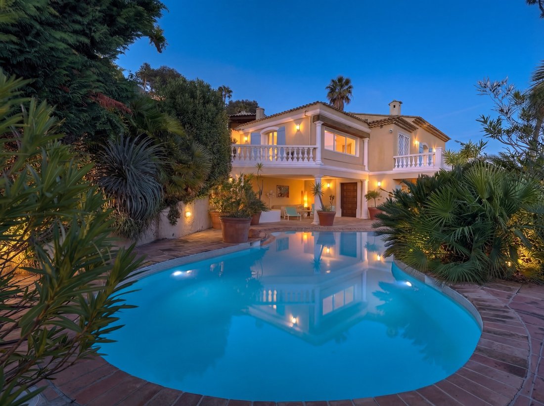 House in Saint Nicolas, Cannes, France 2 - 17447260