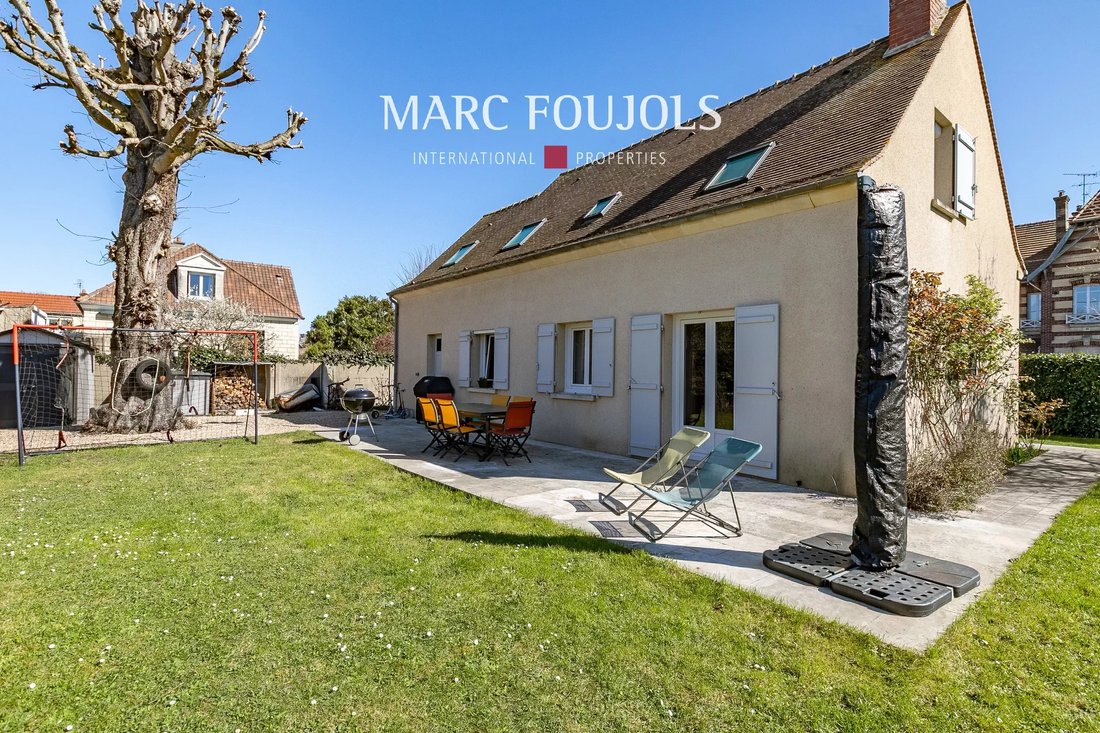 House in Chantilly, Hauts-de-France, France 3 - 17444369