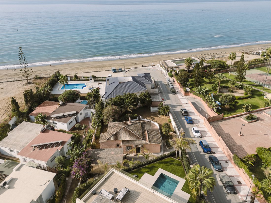 Villa in Marbella, Andalusia, Spain 1 - 17442370