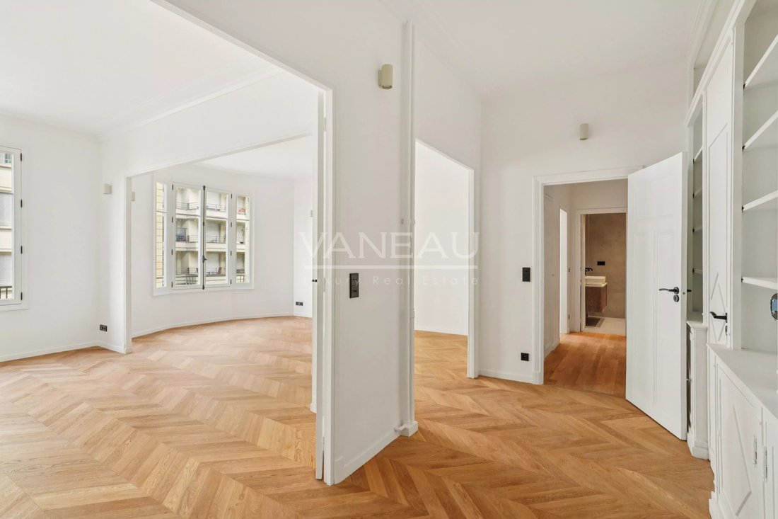 Apartment in Muette Sud, Paris 16e Arrondissement, Paris 2 - 16656301