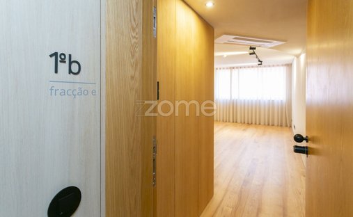 Apartment in Cedofeita, Santo Ildefonso, Se, Miragaia, Sao Nicolau e Vitoria, Porto District, Portugal 1