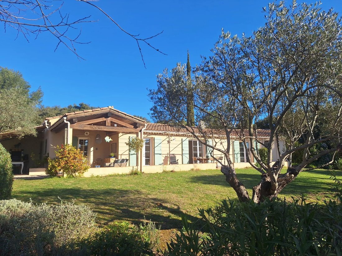Villa in Cotignac, Provence-Alpes-Côte d'Azur, France 1 - 17443161