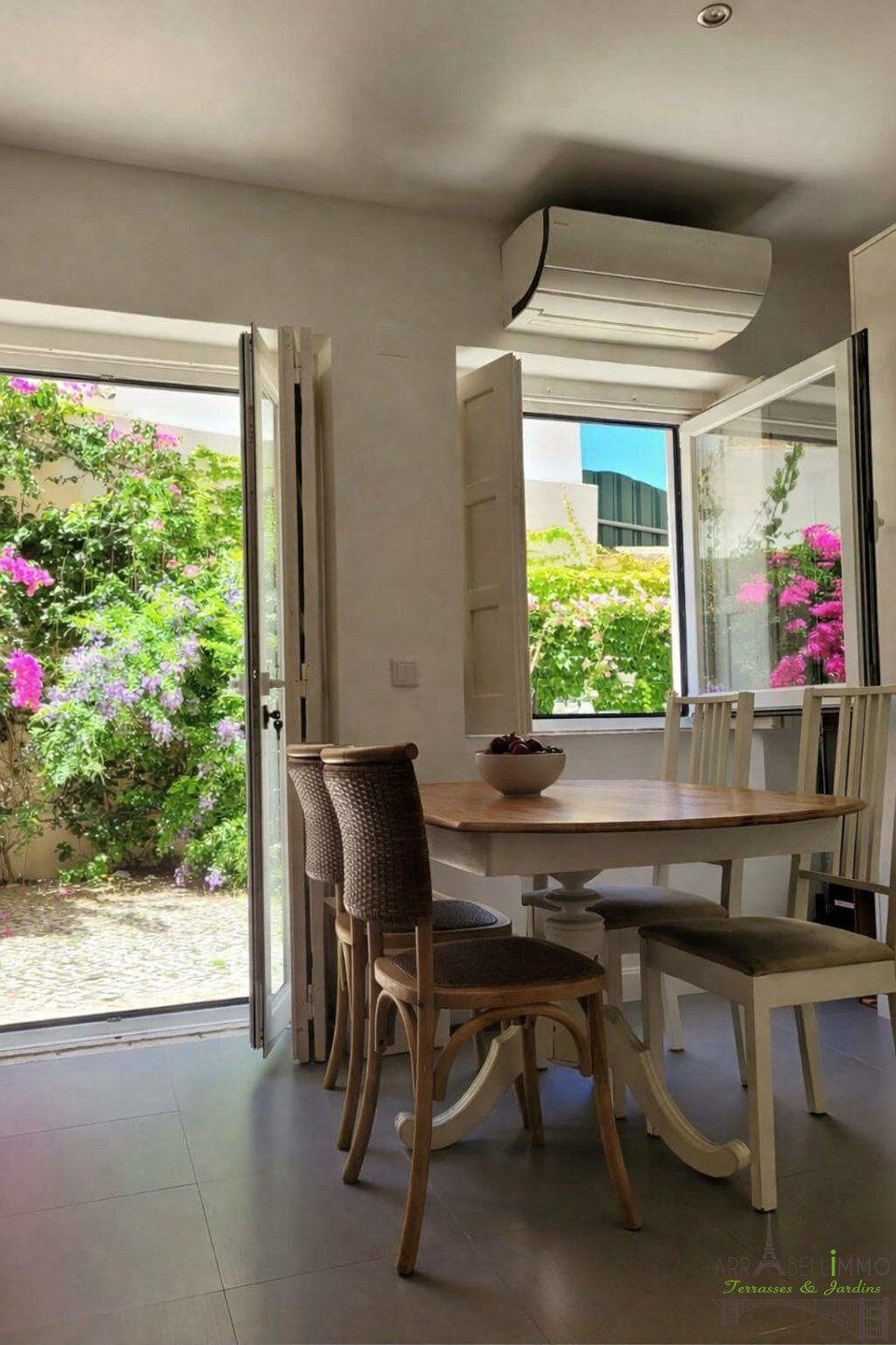 Apartment in Campolide, Lisbon, Portugal 2 - 17445472