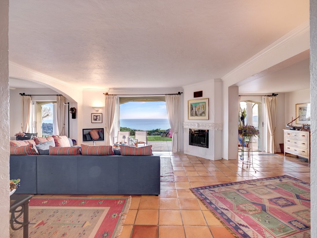 House in Saint Nicolas, Cannes, France 5 - 17447260